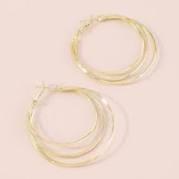 🎄 Earrings 3@$15 - Picture 2 of 3